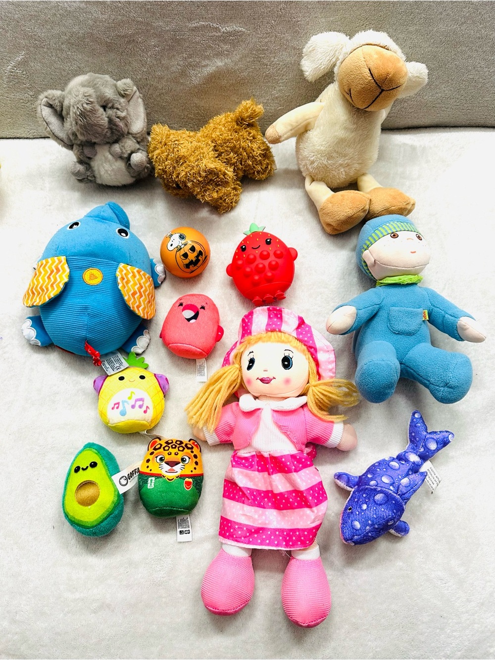 Mixed Lot Assorted Stuffed Animals and Plush Toys Excellent Condition